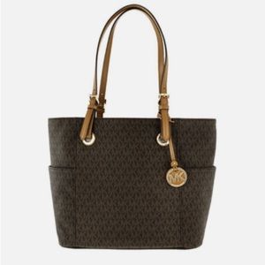 Michael Kors NWT 150.00